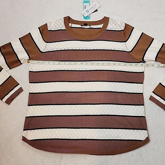 NWT LETY & ME Giada Pointelle Detail Sweater Size Large - Picture 4 of 6